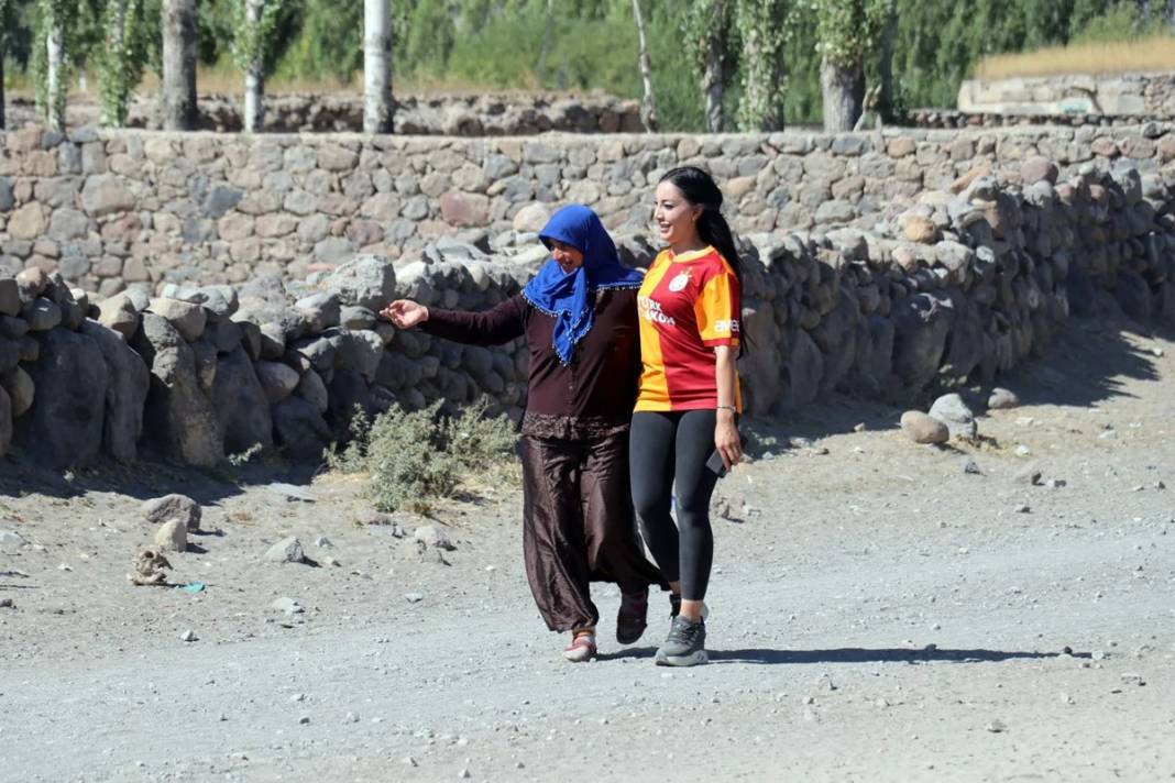 İlçedeki köyler arasında tek: Erkekler varken kadına sıcak bakmıyorduk ama... 3